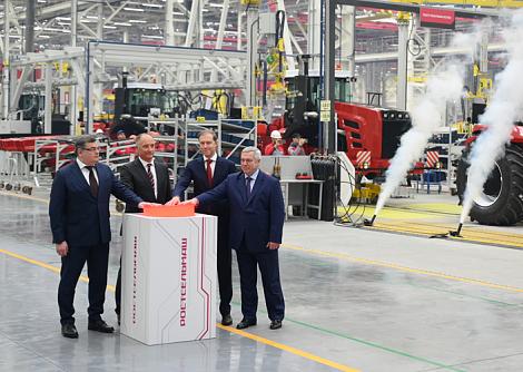 «Ростсельмаш» при поддержке ФРП открыл в Ростове-на-Дону новый тракторный завод